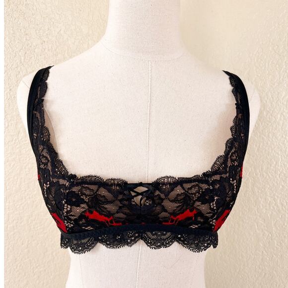 Victoria's Secret Quarter Cup Lace Bralette Medium Low Cut Black Red - Picture 2 of 6